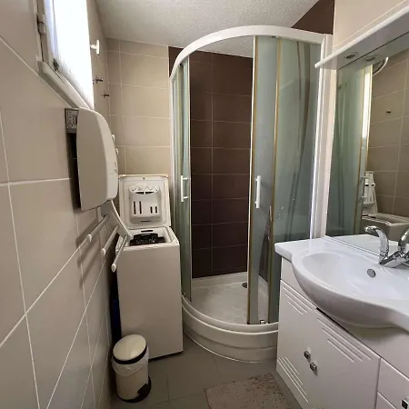 T2 Cabine, Parking Prive, Lave-linge, A 100m Plage, Pour Famille - Fr-1-702-15 Agde
